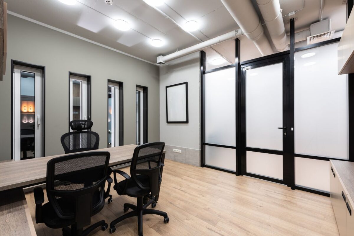 imgi 10 partition glass 01y004chja middle