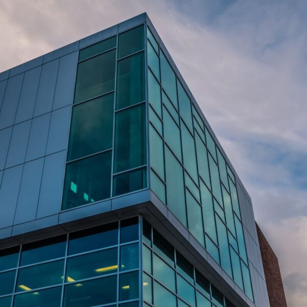imgi 16 laminated glass hq6shxt8d6 middle